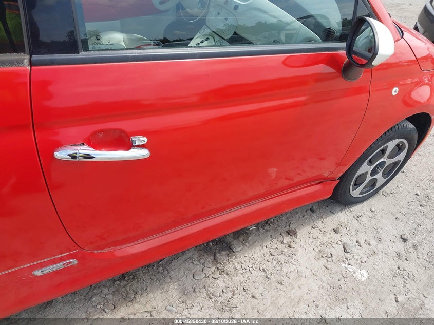 2014 Fiat 500e VIN 3C3CFFGEXET172762 IAAI salvage auction — NORMAL WEAR, Clear (Oregon), sold $675 on 2026-09-06 (photo 6)