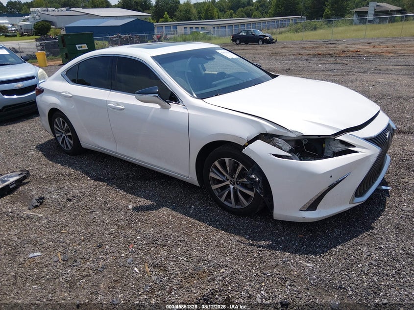 2020 Lexus ES VIN 58ADZ1B18LU067563 — IAAI salvage auction photo
