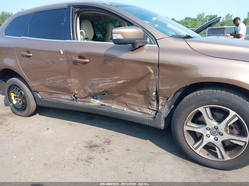 2012 Volvo Xc60 VIN YV4902DZ4C2314882 IAAI salvage auction — NORMAL WEAR, Clear (Connecticut), sold $450 on 2026-08-13 (photo 6)