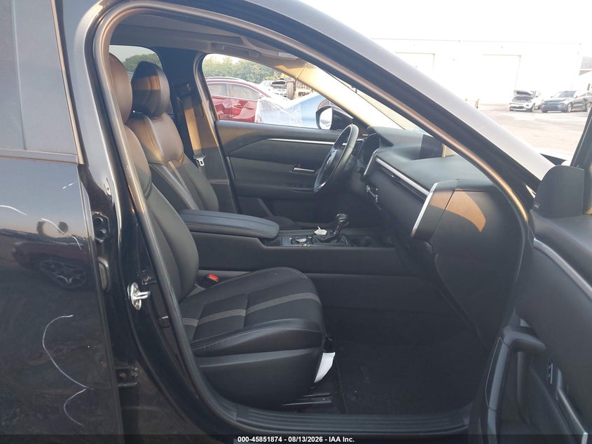 2025 Mazda Cx-50 VIN 7MMVABDM6SN336611 IAAI salvage auction — RIGHT FRONT, Salvage Title, sold $16,400 on 2026-08-21 (photo 5)