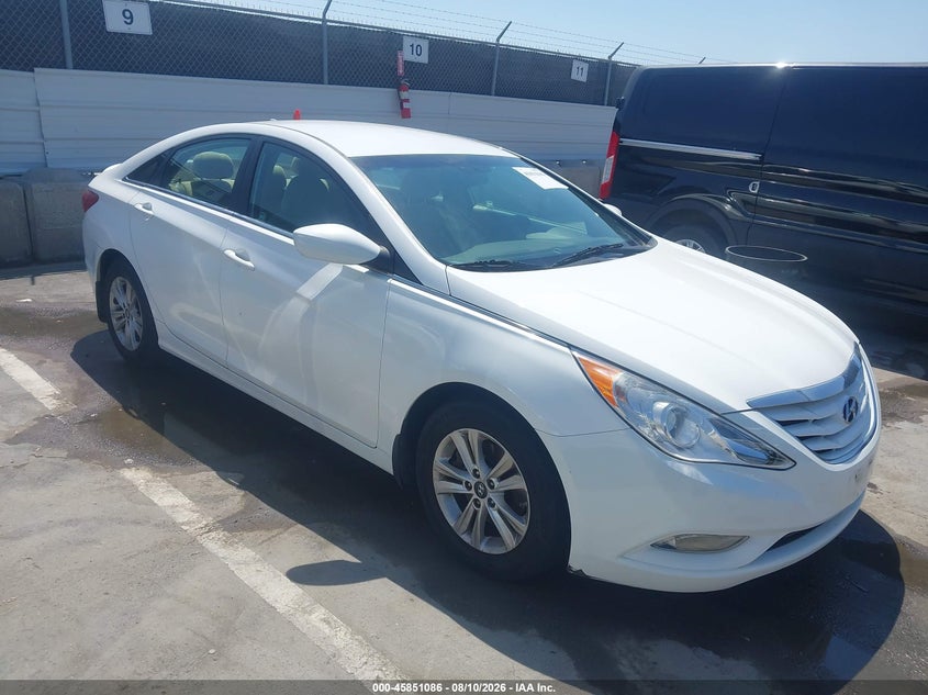 2013 Hyundai Sonata VIN 5NPEB4AC0DH764195 IAAI salvage auction — NORMAL WEAR, Clear - Dealer Only (California), sold $400 on 2026-08-22 (photo 1)
