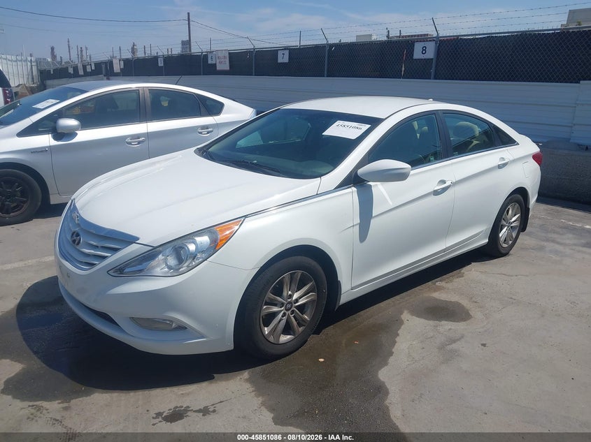 2013 Hyundai Sonata VIN 5NPEB4AC0DH764195 IAAI salvage auction — NORMAL WEAR, Clear - Dealer Only (California), sold $400 on 2026-08-22 (photo 2)