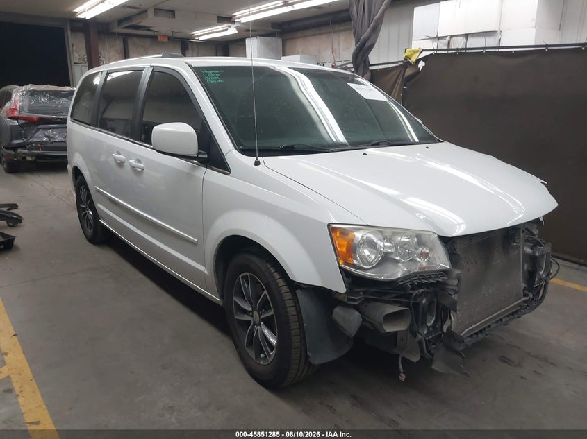 2017 Dodge Caravan VIN 2C4RDGCGXHR818396 IAAI salvage auction — FRONT END, Salvage Title, sold $1,350 on 2026-08-23 (photo 1)