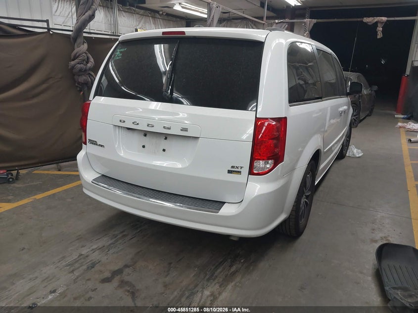 2017 Dodge Caravan VIN 2C4RDGCGXHR818396 IAAI salvage auction — FRONT END, Salvage Title, sold $1,350 on 2026-08-23 (photo 4)