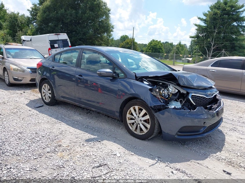 2016 Kia Forte VIN KNAFX4A60G5608952 IAAI salvage auction — FRONT END, Salvage Title, sold $800 on 2026-08-30 (photo 1)