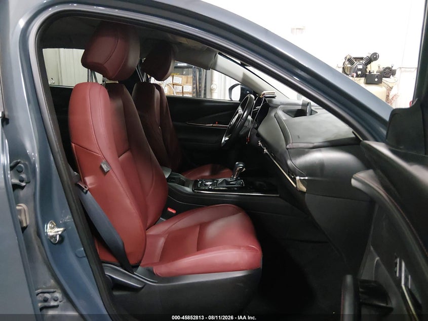 2023 Mazda Cx-30 VIN 3MVDMBCM7PM551113 IAAI salvage auction — SIDE, Salvage Title, sold $9,000 on 2026-08-30 (photo 5)
