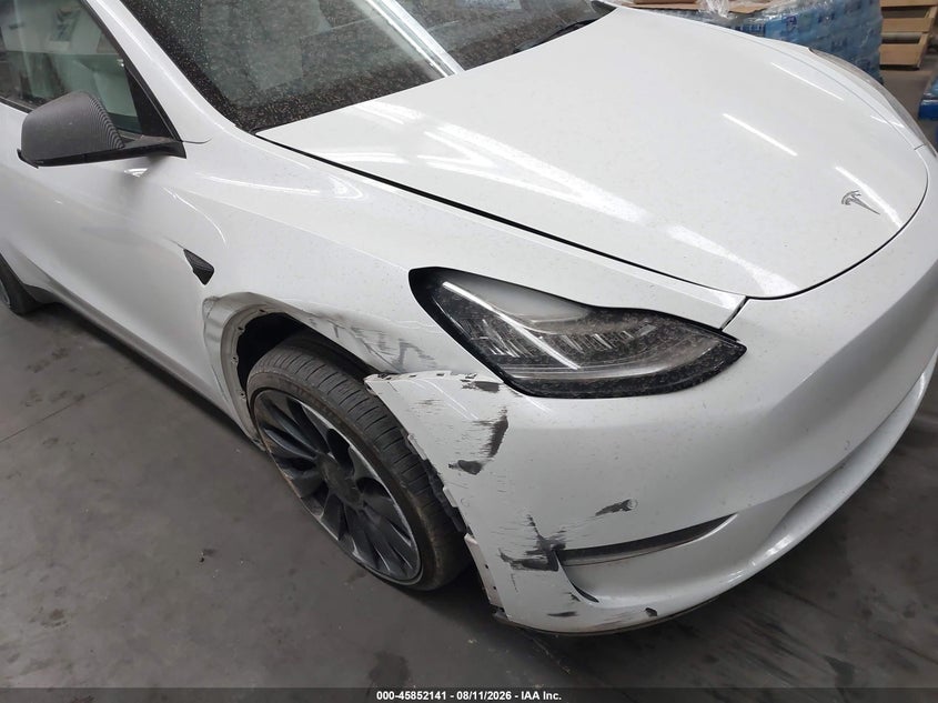 2022 Tesla Model y VIN 7SAYGDEE5NF355364 IAAI salvage auction — RIGHT FRONT, Wait Title, sold $9,750 on 2026-09-10 (photo 6)