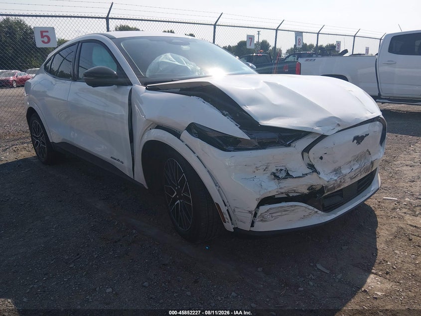 2025 Ford Mustang mach-e VIN 3FMTK3SU6SMA16837 — IAAI salvage auction photo
