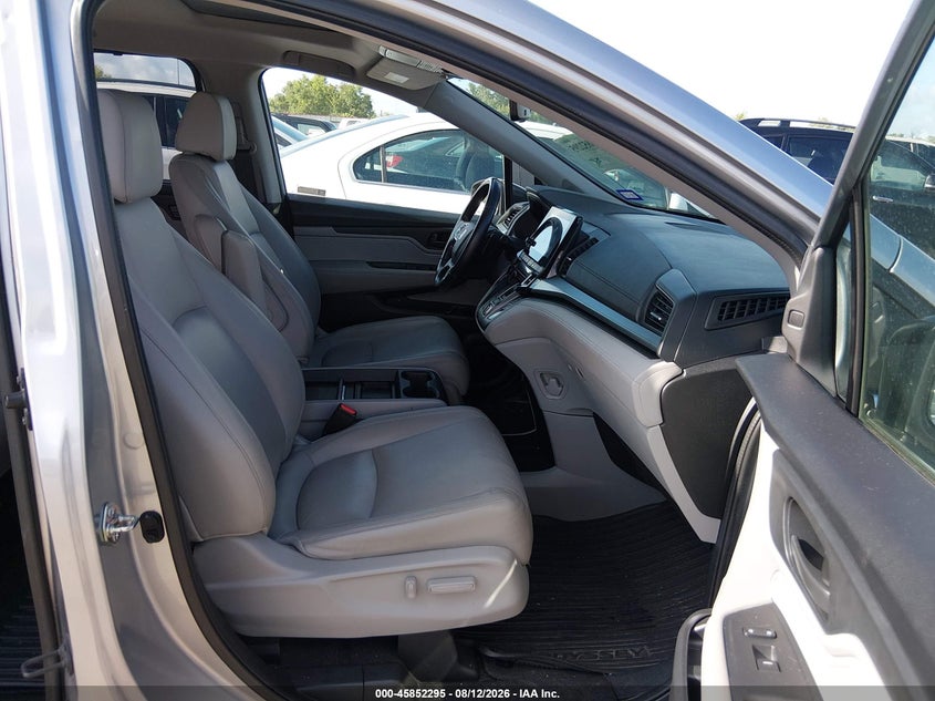 2018 Honda Odyssey VIN 5FNRL6H76JB109617 IAAI salvage auction — NORMAL WEAR, Original (Texas), sold $14,500 on 2026-09-02 (photo 5)