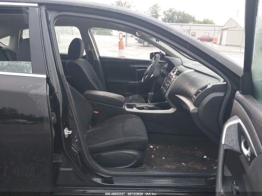2014 Nissan Altima VIN 1N4AL3AP3EN350716 IAAI salvage auction — LEFT FRONT, Wait Title, sold $500 on 2026-09-15 (photo 5)