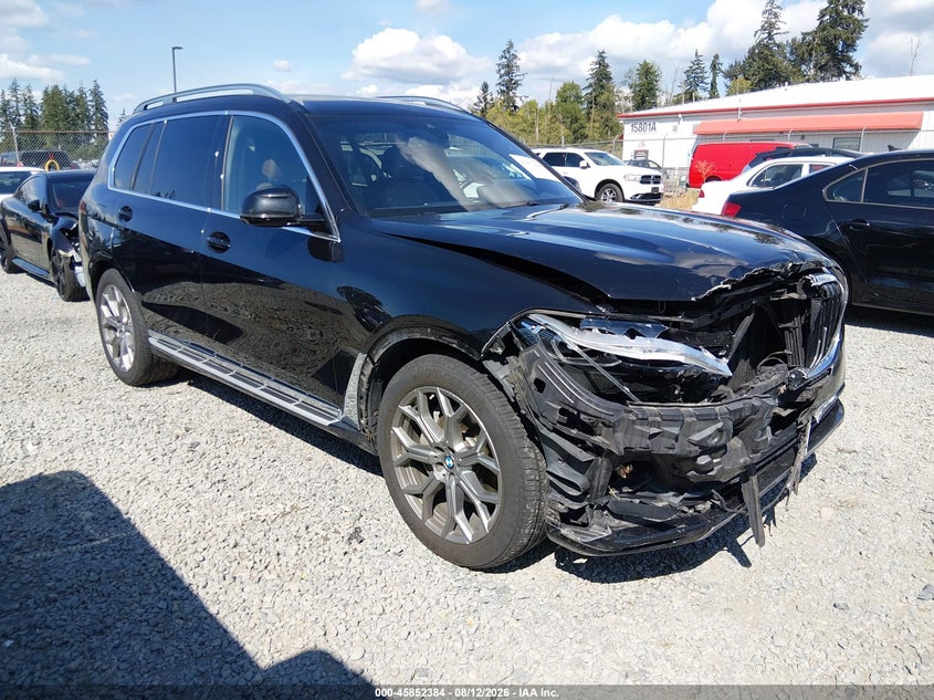 2020 BMW X7 VIN 5UXCW2C01L9C60010 — IAAI salvage auction photo