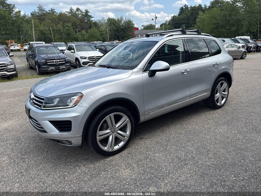2017 Volkswagen Touareg VIN WVGGF7BP8HD001557 IAAI salvage auction — NORMAL WEAR, Salvage Title, sold $7,000 on 2026-09-23 (photo 2)