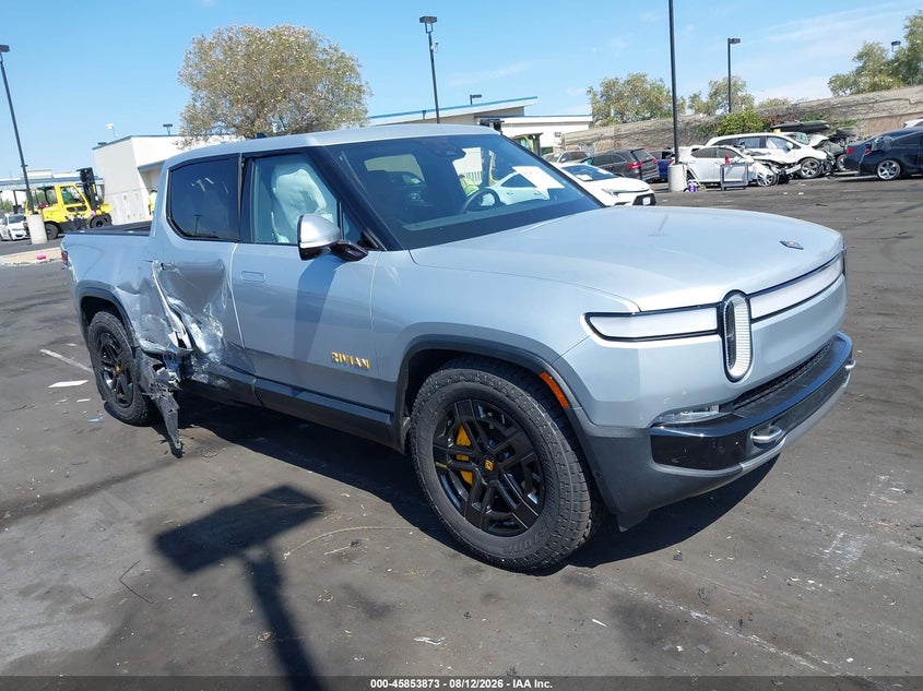 2024 Rivian R1t VIN 7FCTGAAL8RN032163 — IAAI salvage auction photo