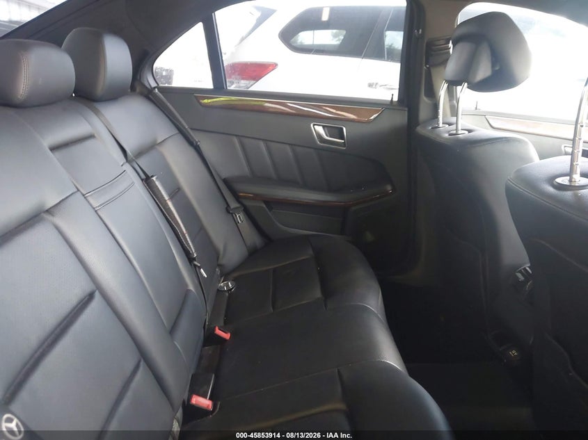 2012 Mercedes-benz E-class VIN WDDHF5KB2CA646352 IAAI salvage auction — NORMAL WEAR, Clear (Florida), sold $1,550 on 2026-08-18 (photo 8)
