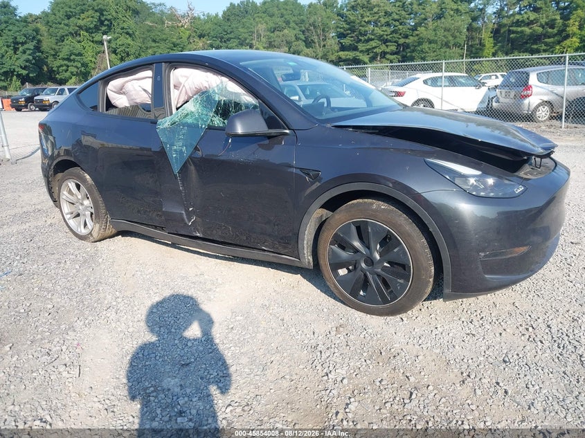 2024 Tesla Model y VIN 7SAYGDEE1RF986408 — IAAI salvage auction photo