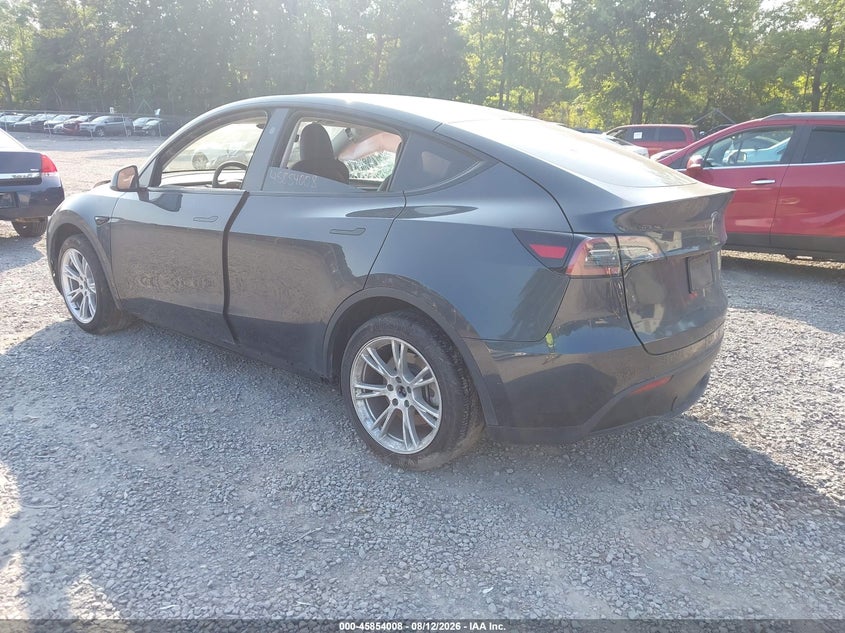 2024 Tesla Model y VIN 7SAYGDEE1RF986408 IAAI salvage auction — FRONT END, Salvage Title, sold $11,600 on 2026-08-30 (photo 3)