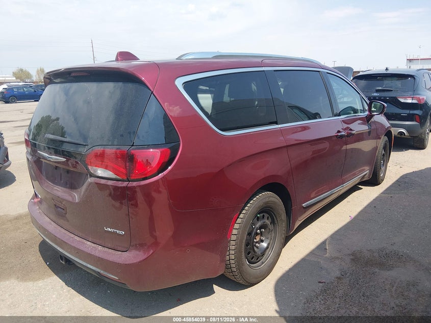 2018 Chrysler Pacifica VIN 2C4RC1GG9JR117512 IAAI salvage auction — NORMAL WEAR, Salvage Title, sold $2,500 on 2026-08-19 (photo 8)