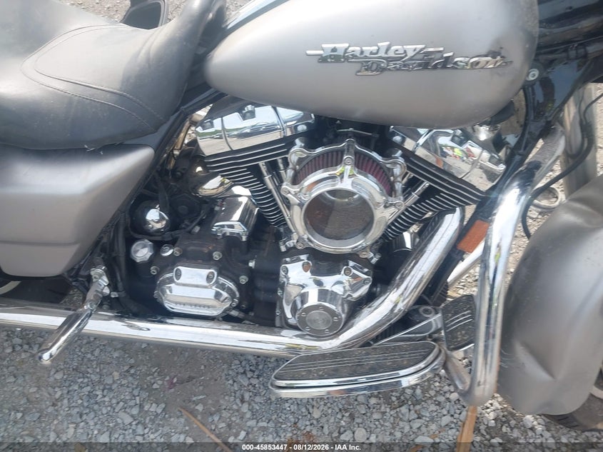 2007 Harley-davidson Flhx VIN 1HD1KB4147Y644835 IAAI salvage auction — ALL OVER, Clear (Virginia), sold $0 on 2026-09-16 (photo 8)