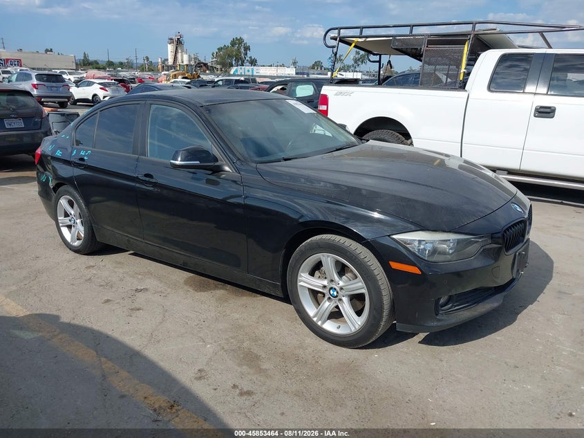 2015 BMW 3er VIN WBA3B1G56FNT04649 IAAI salvage auction — RIGHT REAR, Salvage (California), sold $3,250 on 2026-08-19 (photo 1)
