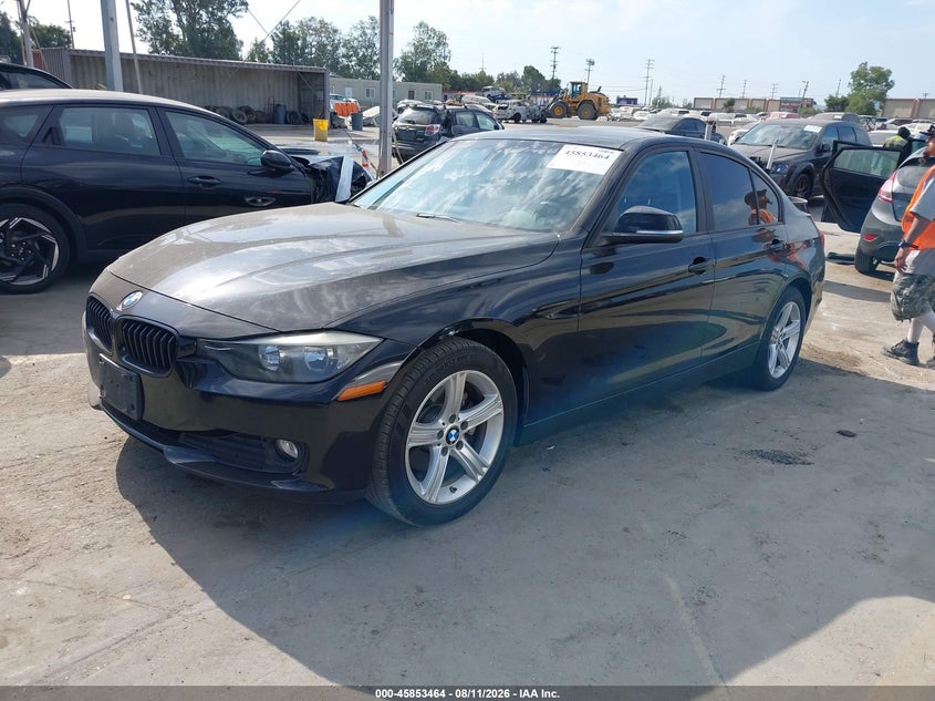 2015 BMW 3er VIN WBA3B1G56FNT04649 IAAI salvage auction — RIGHT REAR, Salvage (California), sold $3,250 on 2026-08-19 (photo 2)