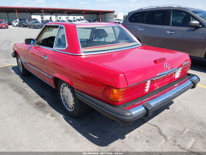 1989 Mercedes-benz 560 VIN WDBBA48D3KA095878 IAAI salvage auction — NORMAL WEAR, Clear (Texas), sold $7,050 on 2026-08-20 (photo 3)