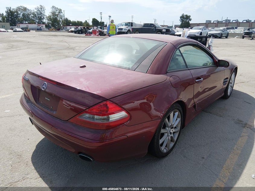 2007 Mercedes-benz Sl-class VIN WDBSK71F47F129542 IAAI salvage auction — UNKNOWN, Clear - Dealer Only (California), sold $2,375 on 2026-08-19 (photo 4)