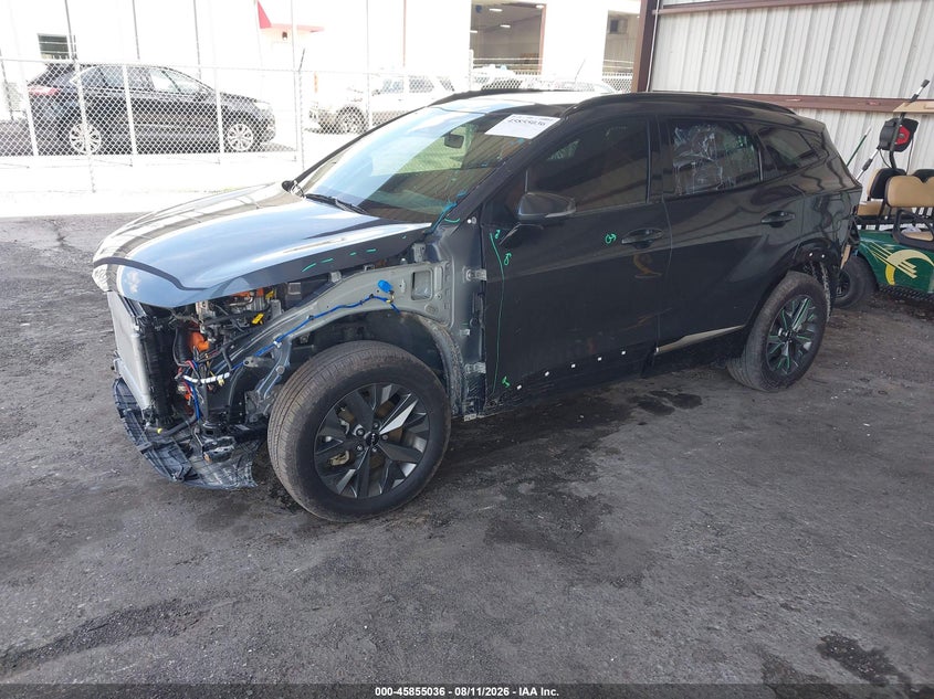 2025 Kia Sportage VIN KNDPXCDG8S7252592 IAAI salvage auction — SIDE, Salvage Title, sold $11,700 on 2026-08-22 (photo 2)