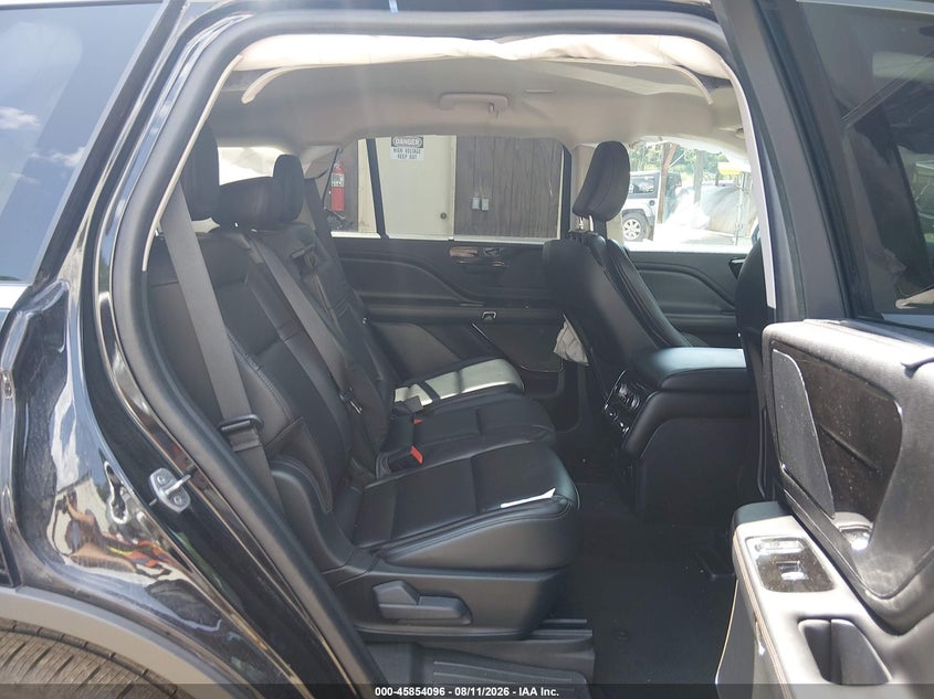 2024 Lincoln Aviator VIN 5LM5J0XC6RGL03641 IAAI salvage auction — FRONT END, Salvage Title, sold $4,600 on 2026-09-14 (photo 8)