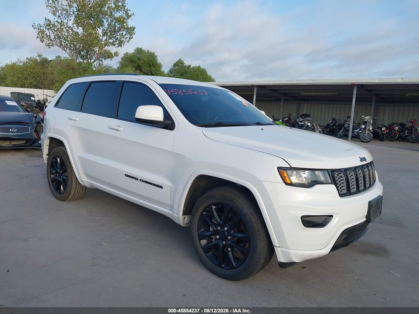 2018 Jeep Grand cherokee VIN 1C4RJFAG9JC500564 IAAI salvage auction — HAIL, Original (Texas), sold $8,000 on 2026-09-23 (photo 1)