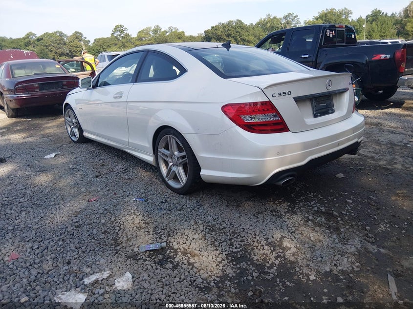 2012 Mercedes-benz C-klasse VIN WDDGJ8JB1CF894883 IAAI salvage auction — NORMAL WEAR, Original (Ohio), sold $675 on 2026-08-18 (photo 3)