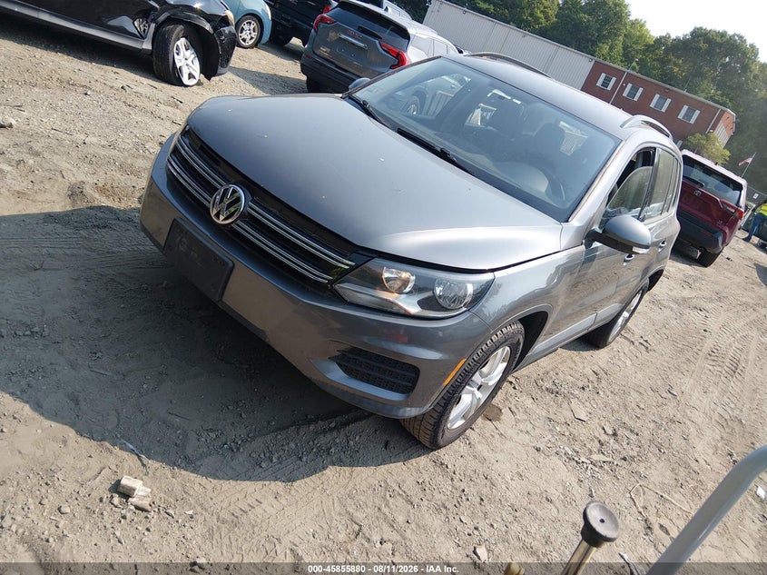 2015 Volkswagen Tiguan VIN WVGBV7AX9FW615419 IAAI salvage auction — NORMAL WEAR, Clear (Massachusetts), sold $400 on 2026-08-18 (photo 2)