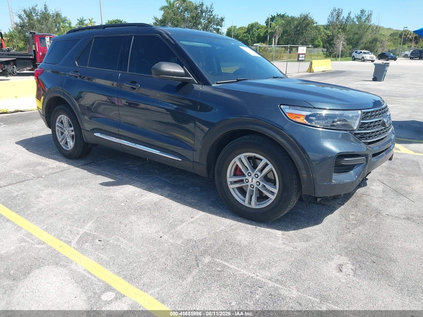 2023 Ford Explorer VIN 1FMSK7DH3PGA98417 IAAI salvage auction — LEFT FRONT, Salvage Title, sold $10,000 on 2026-09-11 (photo 1)