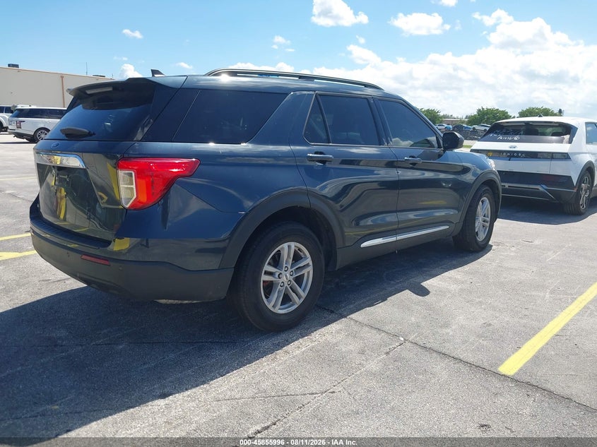 2023 Ford Explorer VIN 1FMSK7DH3PGA98417 IAAI salvage auction — LEFT FRONT, Salvage Title, sold $10,000 on 2026-09-11 (photo 4)