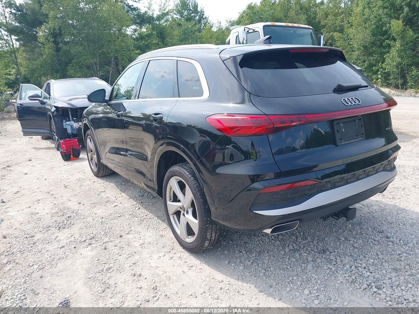 2025 Audi Q5 VIN WA12AAGU4S2075287 IAAI salvage auction — MECHANICAL, Wait Title, sold $21,200 on 2026-10-08 (photo 3)