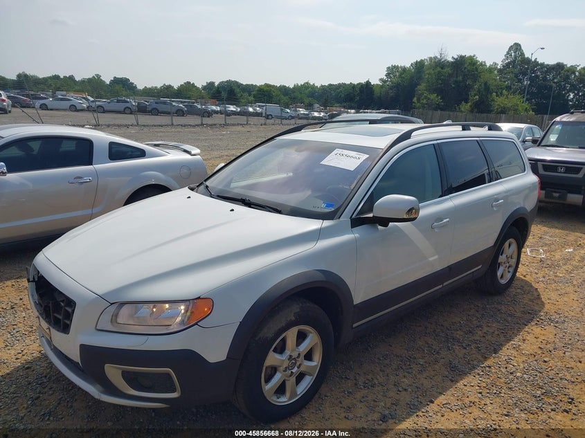 2011 Volvo Xc70 VIN YV4952BL8B1097096 IAAI salvage auction — RIGHT FRONT, Clear (Virginia), sold $1,100 on 2026-08-17 (photo 2)