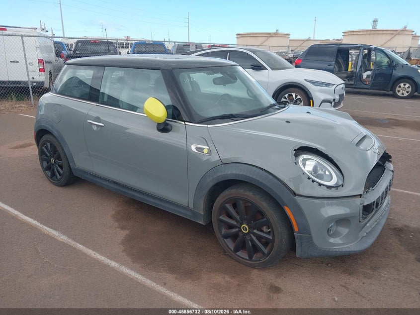 2021 Mini Hard top VIN WMWXP3C0XM2M93913 IAAI salvage auction — FRONT END, Salvage (Illinois), sold $1,525 on 2026-08-18 (photo 1)