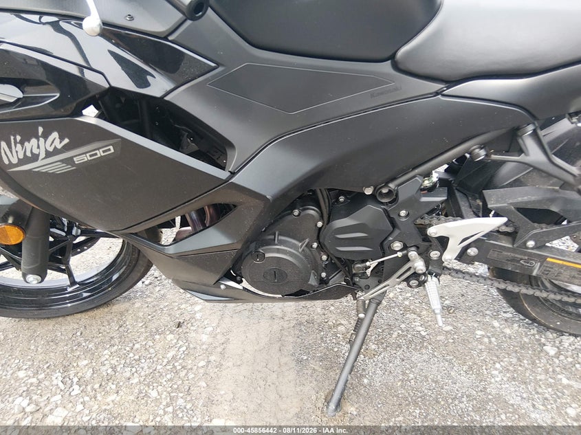 2026 Kawasaki Ninja VIN ML5EXGH14TDA92666 IAAI salvage auction — RIGHT SIDE, Salvage Title, sold $2,150 on 2026-09-16 (photo 9)