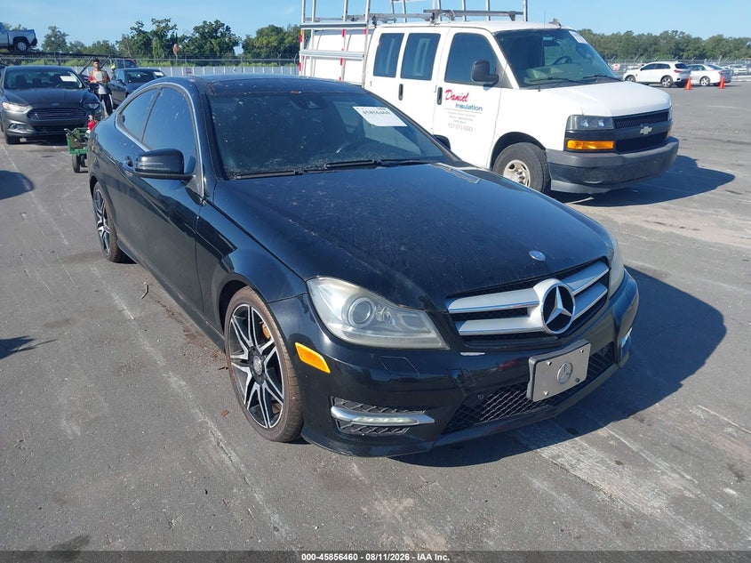 2013 Mercedes-benz C class VIN WDDGJ5HB6DF942805 IAAI salvage auction — NORMAL WEAR, Clear (Florida), sold $2,450 on 2026-08-17 (photo 1)