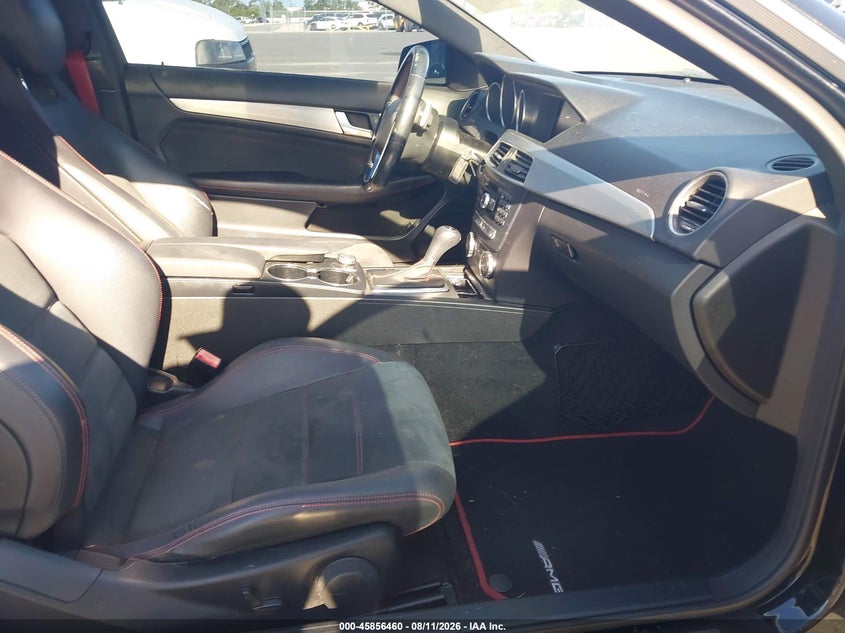 2013 Mercedes-benz C class VIN WDDGJ5HB6DF942805 IAAI salvage auction — NORMAL WEAR, Clear (Florida), sold $2,450 on 2026-08-17 (photo 5)