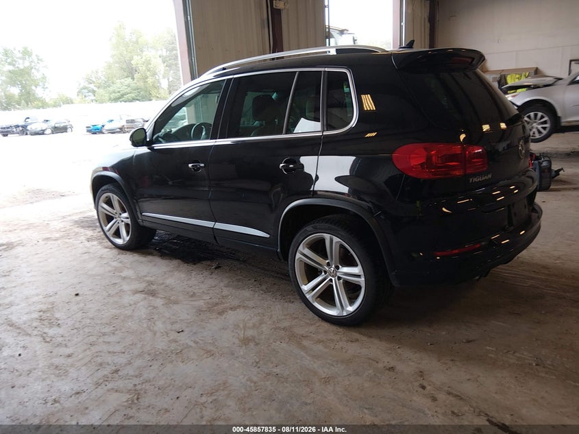 2016 Volkswagen Tiguan VIN WVGAV7AX5GW060871 IAAI salvage auction — NORMAL WEAR, Clear (Michigan), sold $2,500 on 2026-08-18 (photo 3)