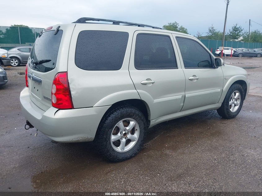 2005 Mazda Tribute VIN 4F2CZ04195KM60825 IAAI salvage auction — REAR END, Salvage (Indiana), sold $500 on 2026-08-31 (photo 4)
