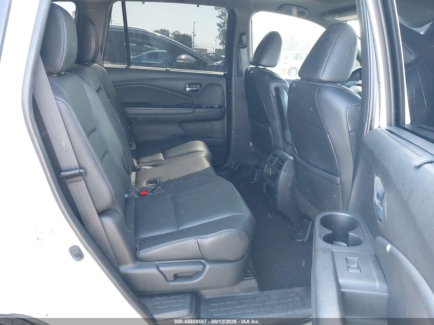 2021 Honda Passport VIN 5FNYF7H57MB007772 IAAI salvage auction — RIGHT FRONT, Wait Title, sold $7,800 on 2026-08-22 (photo 8)