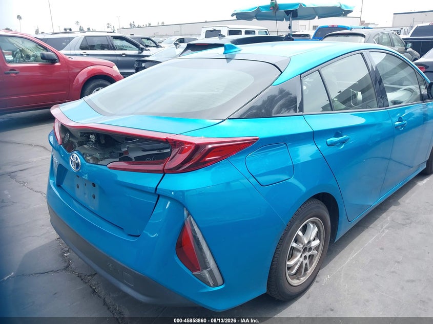 2017 Toyota Prius VIN JTDKARFP8H3013636 IAAI salvage auction — UNDERCARRIAGE, Salvage Certificate (California), sold $6,000 on 2026-08-23 (photo 4)