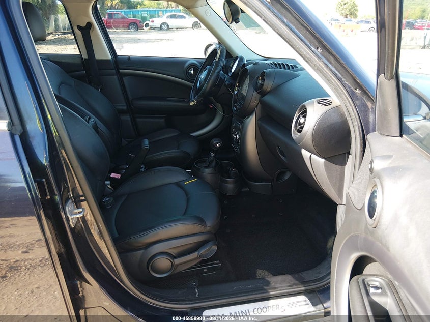 2013 Mini Countryman VIN WMWZC3C58DWP22940 IAAI salvage auction — NORMAL WEAR, Clear (Florida), sold $250 on 2026-08-22 (photo 5)