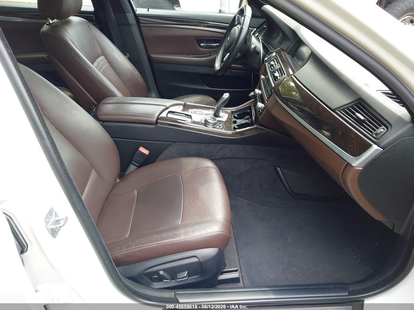 2014 BMW 5 series VIN WBA5A7C54ED612279 IAAI salvage auction — NORMAL WEAR, Clear (Virginia), sold $2,450 on 2026-08-19 (photo 5)
