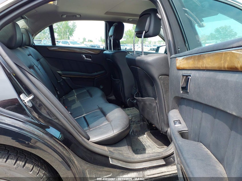 2011 Mercedes-benz E-class VIN WDDHF5GB8BA266309 IAAI salvage auction — NORMAL WEAR, Clear (Illinois), sold $1,125 on 2026-08-17 (photo 8)