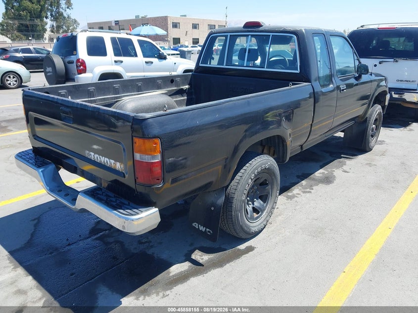 1994 Toyota Pickup VIN JT4VN13D4R5145733 IAAI salvage auction — NORMAL WEAR, Clear - Dealer Only (California), sold $7,600 on 2026-08-31 (photo 4)