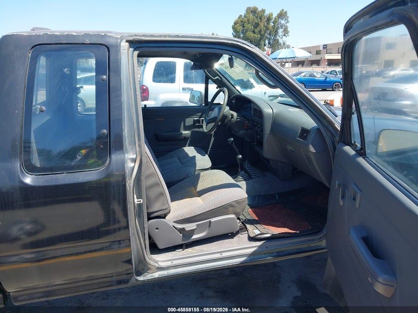 1994 Toyota Pickup VIN JT4VN13D4R5145733 IAAI salvage auction — NORMAL WEAR, Clear - Dealer Only (California), sold $7,600 on 2026-08-31 (photo 5)