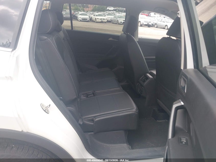 2021 Volkswagen Tiguan VIN 3VV3B7AX4MM069094 IAAI salvage auction — NORMAL WEAR, Clear (Pennsylvania), sold $11,550 on 2026-08-21 (photo 8)