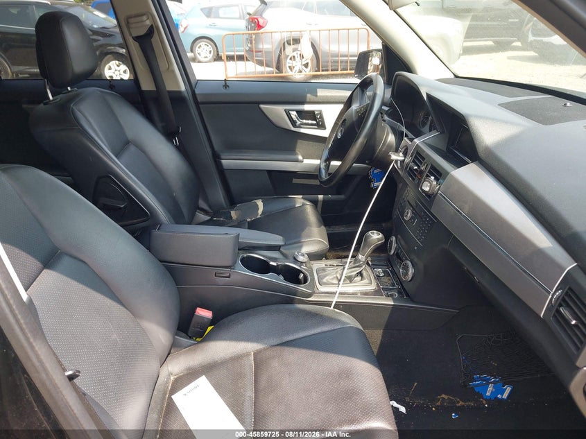 2011 Mercedes-benz Glk-class VIN WDCGG8HB6BF566706 IAAI salvage auction — NORMAL WEAR, Clear (Massachusetts), sold $1,300 on 2026-08-18 (photo 3)